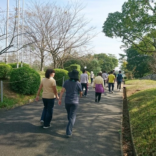191031walking3.jpg